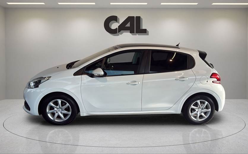 Peugeot 208 1,6 BlueHDi 100 Chili Sky