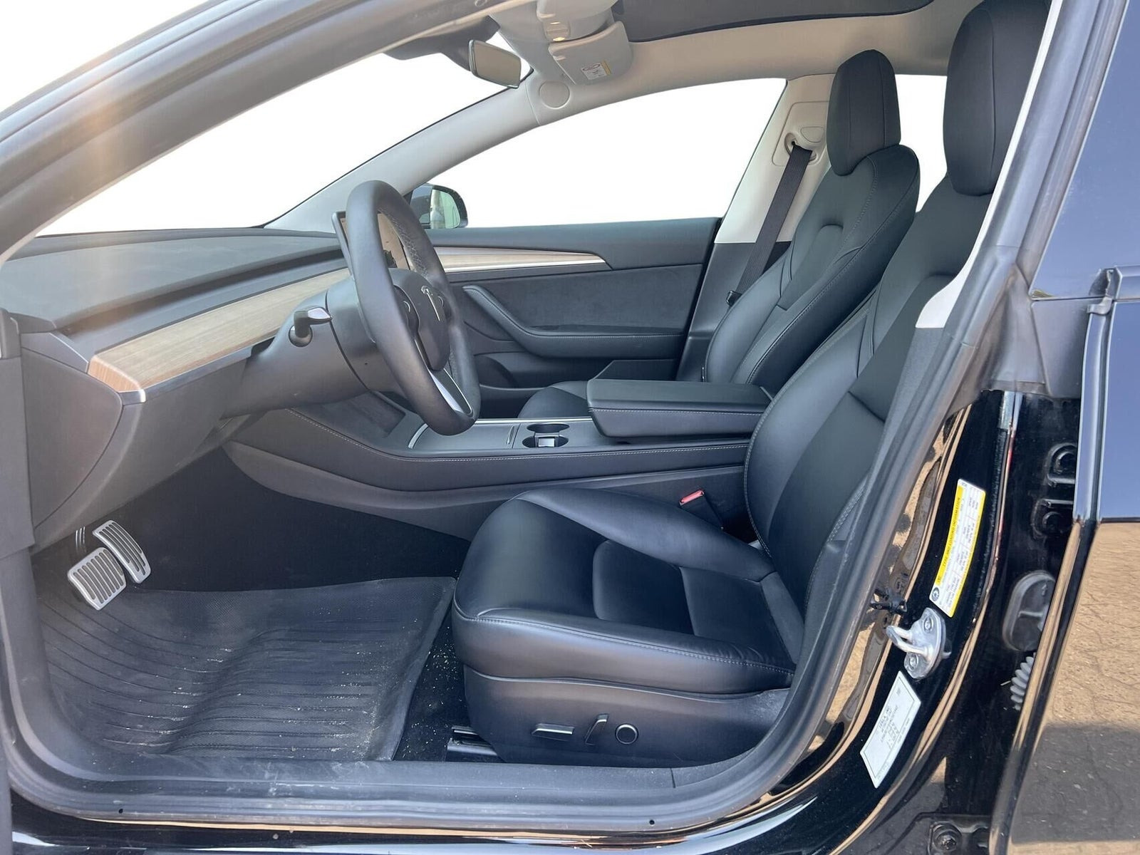 Sort Tesla Model 3 fra 2022