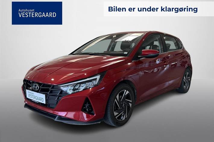 Rød Hyundai i20 fra 2022