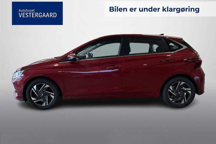 Rød Hyundai i20 fra 2022