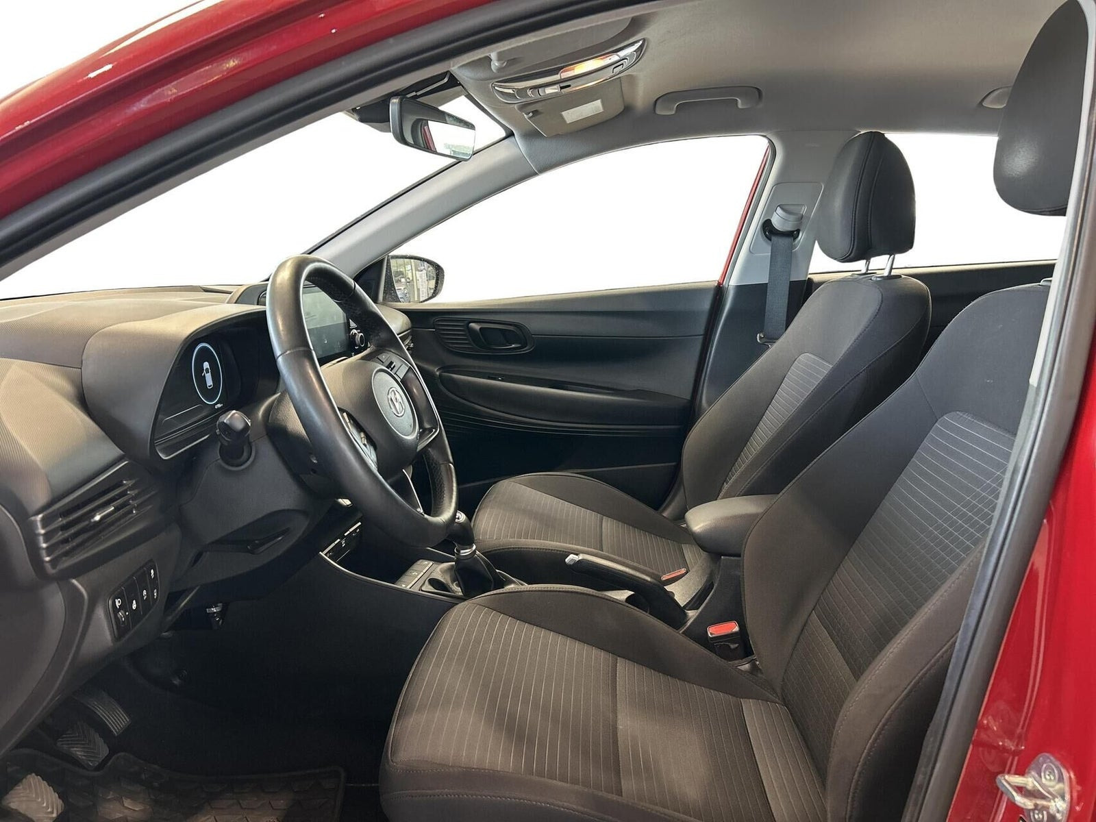 Rød Hyundai i20 fra 2022