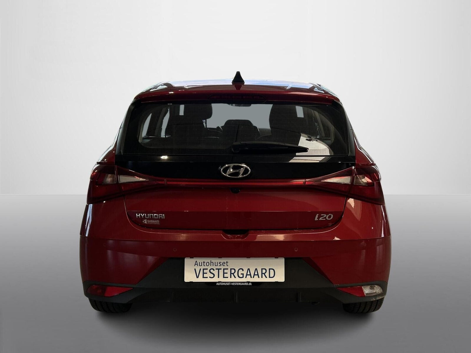 Rød Hyundai i20 fra 2022