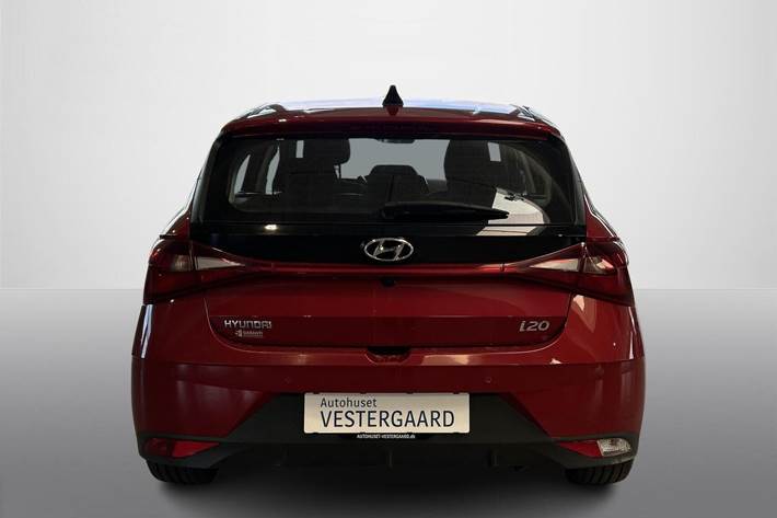 Rød Hyundai i20 fra 2022