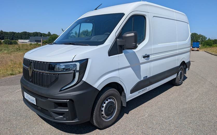 Renault Master V T33 2,0 dCi 130 L2H2 Kassevogn Tekno