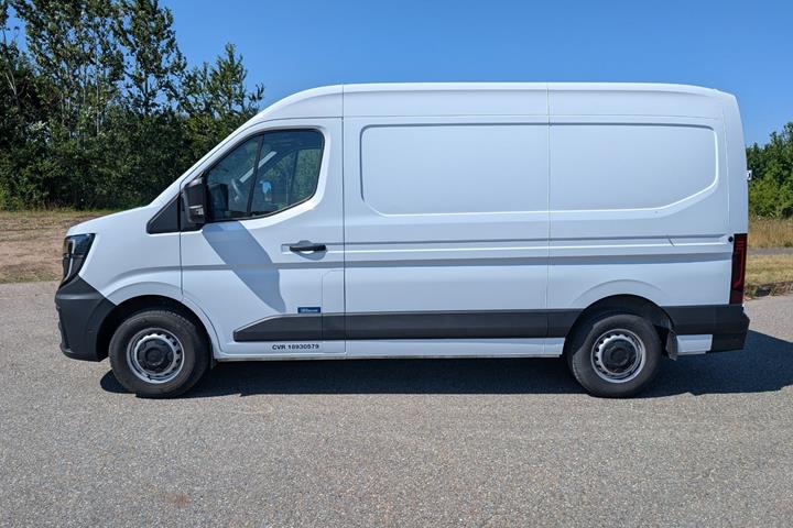 Hvid Renault Master V T33 fra 2025
