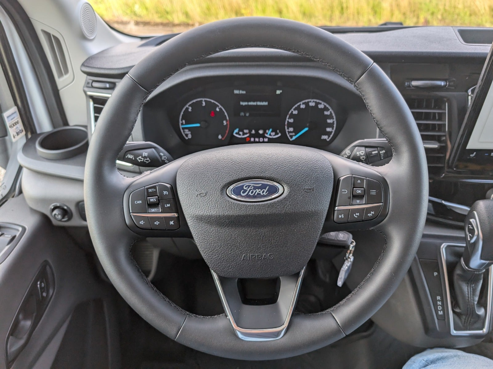 Hvid Ford Transit 350 L3 Van fra 2023