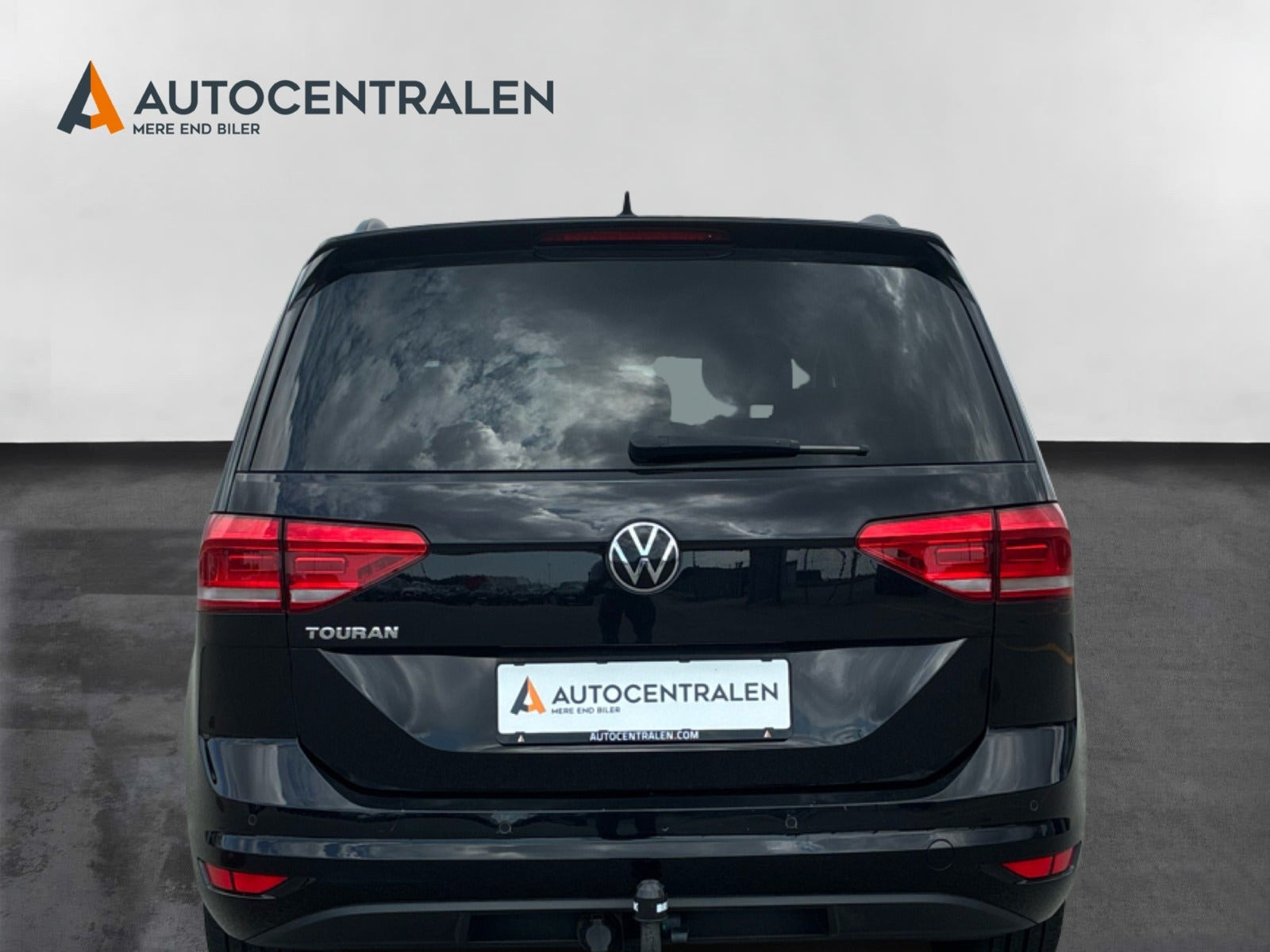 Sort VW Touran fra 2021