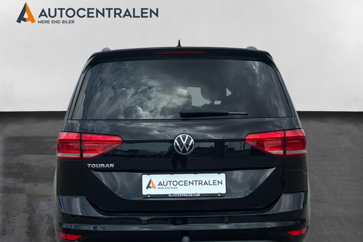 Sort VW Touran fra 2021