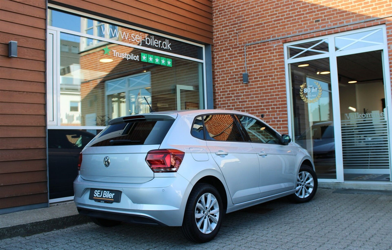Sølv VW Polo fra 2019