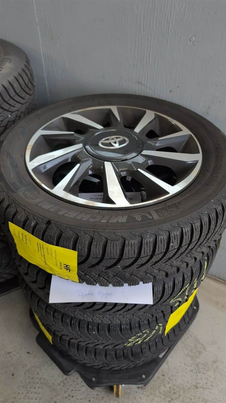 Sort Toyota Aygo fra 2021