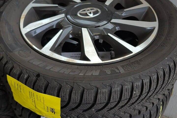 Sort Toyota Aygo fra 2021