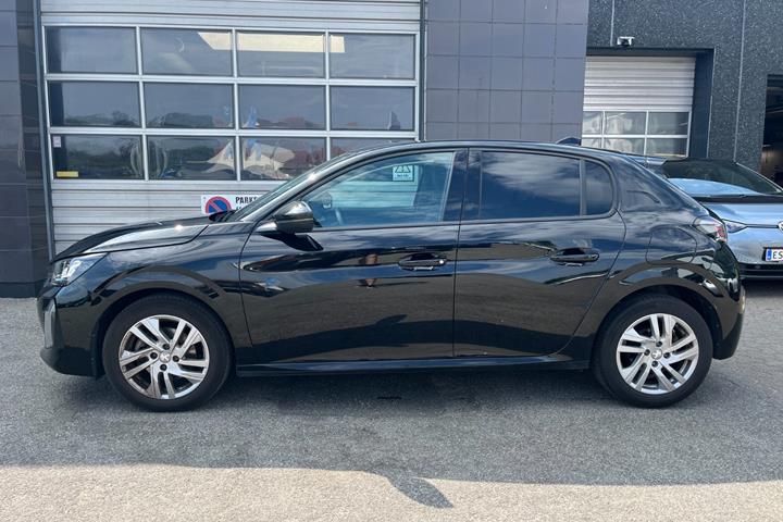 Sort Peugeot 208 fra 2024