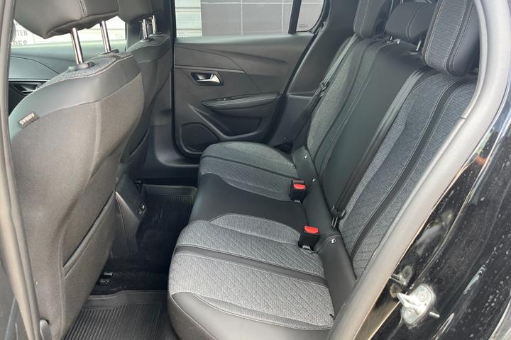 Sort Peugeot 208 fra 2024