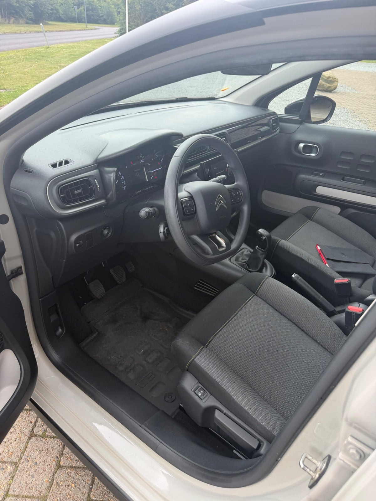 Beige Citroën C3 fra 2021