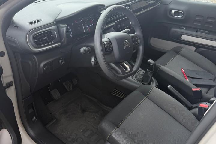 Beige Citroën C3 fra 2021