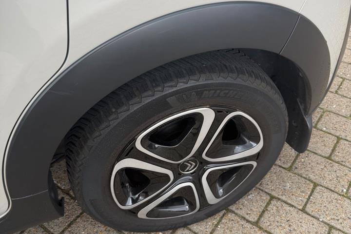 Beige Citroën C3 fra 2021