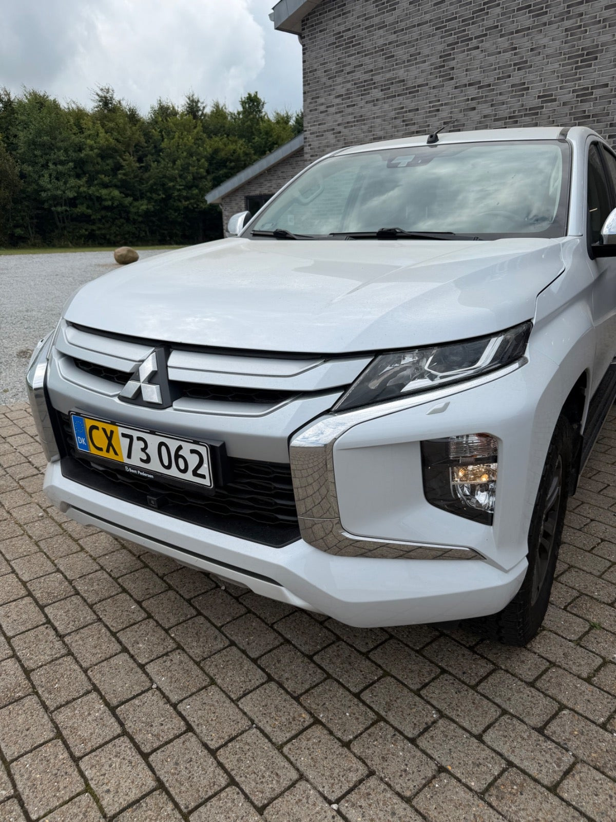 Hvid Mitsubishi L200 fra 2020