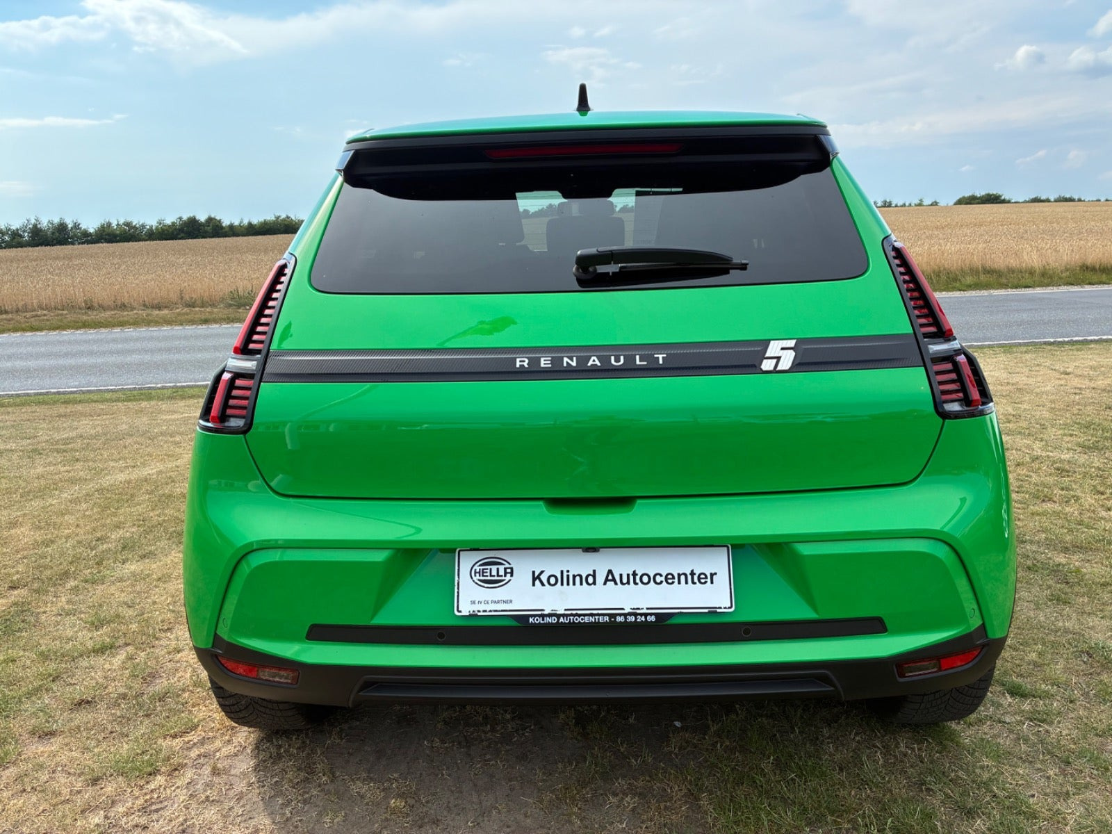 Grøn Renault 5 E-Tech fra 2025