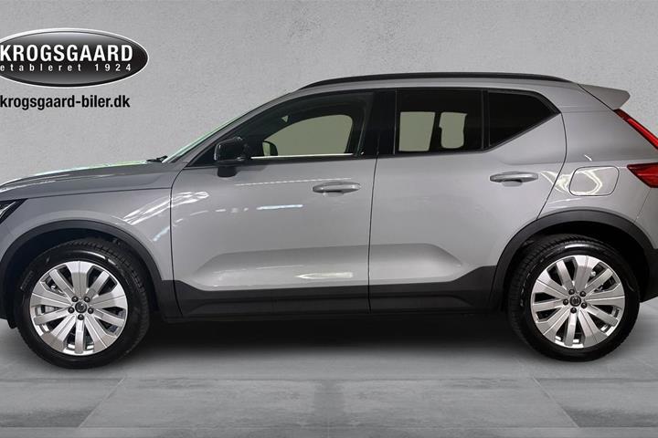 Grå Volvo EX40 fra 2025