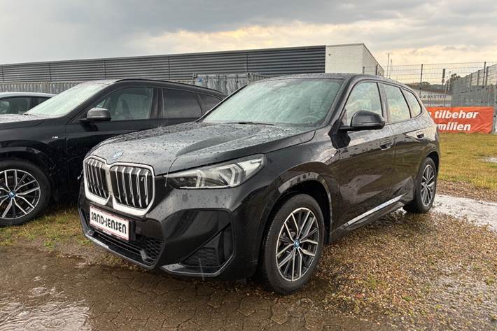 Sort BMW iX1 fra 2023