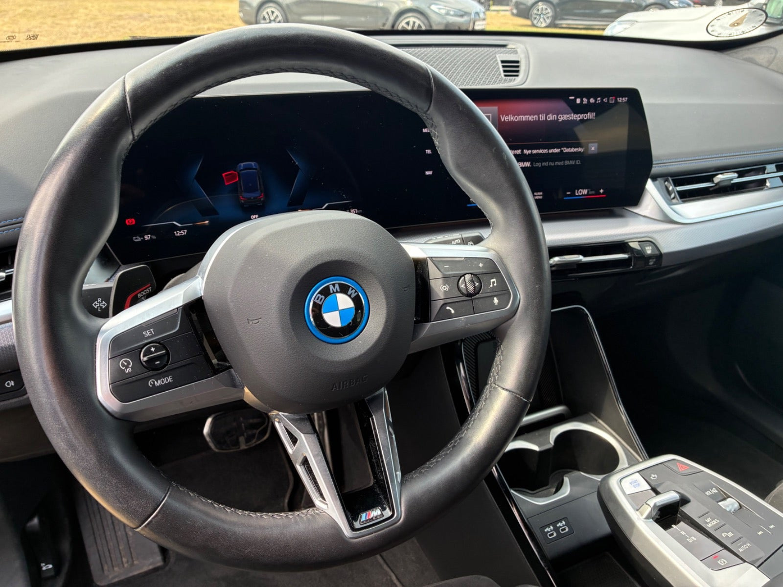 Sort BMW iX1 fra 2024