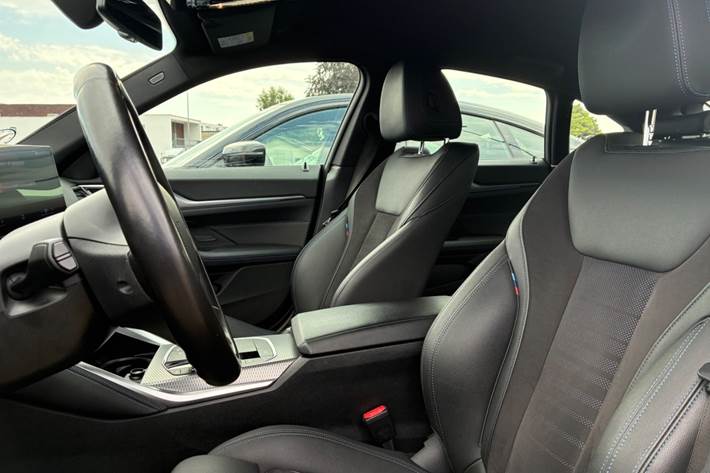 Sort BMW i4 fra 2023