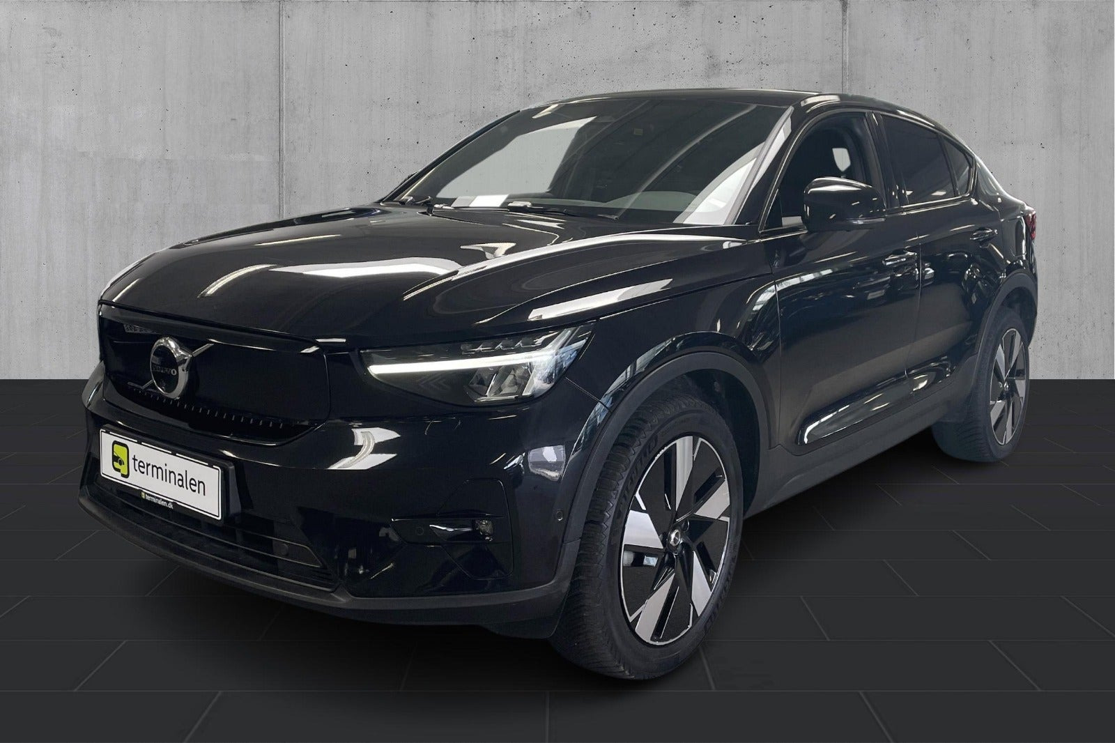 Sort Volvo C40 fra 2023