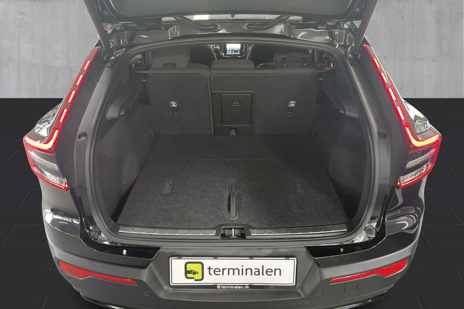 Sort Volvo C40 fra 2023