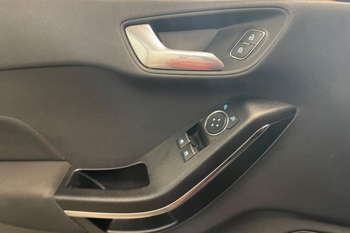 Rød Ford Fiesta fra 2018