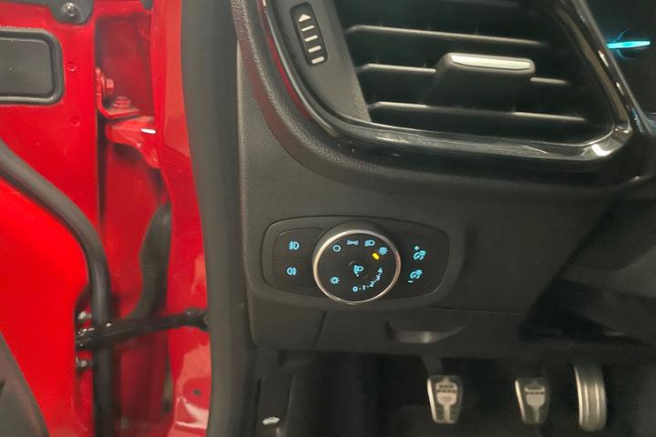 Rød Ford Fiesta fra 2018