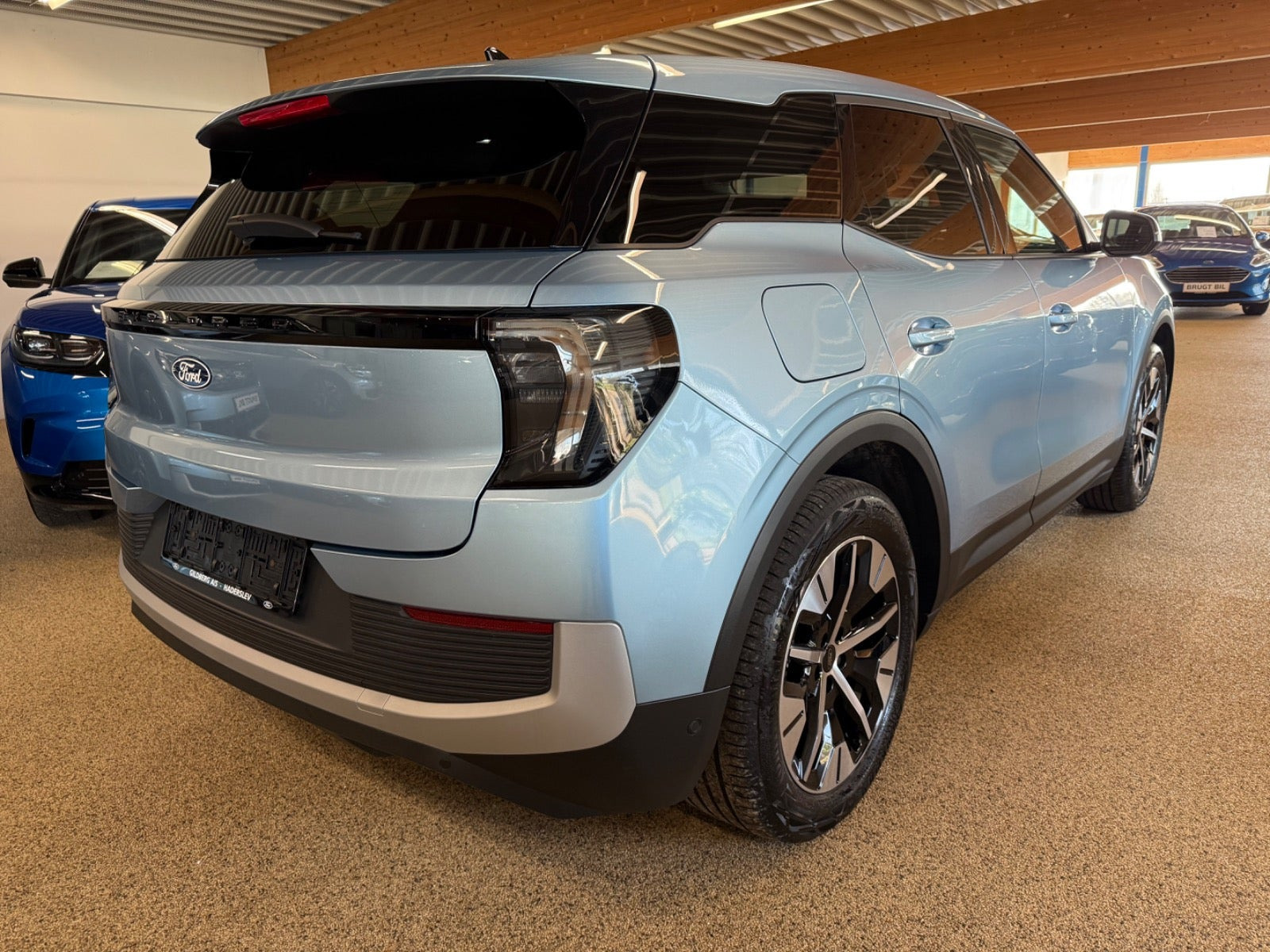 Blå Ford Explorer fra 2025
