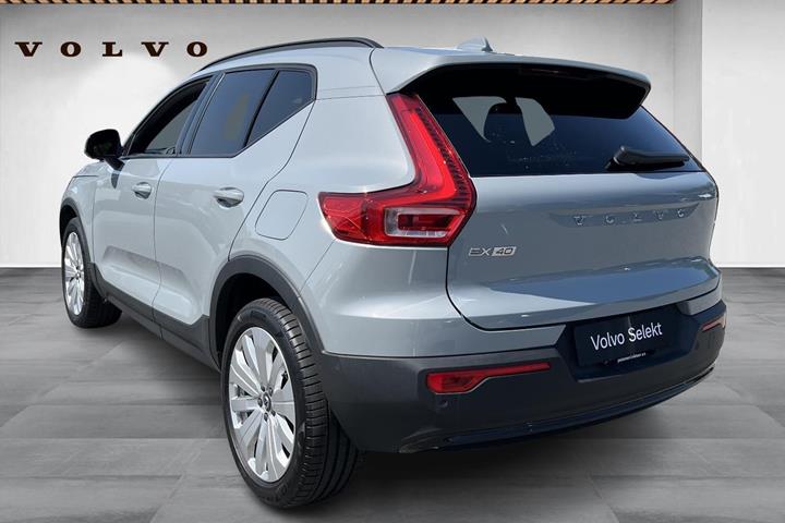 Grå Volvo EX40 fra 2024