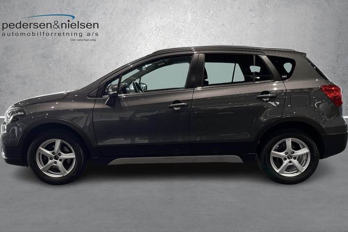 Grå Suzuki S-Cross fra 2019