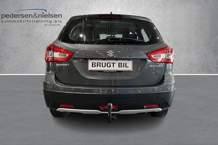 Grå Suzuki S-Cross fra 2019