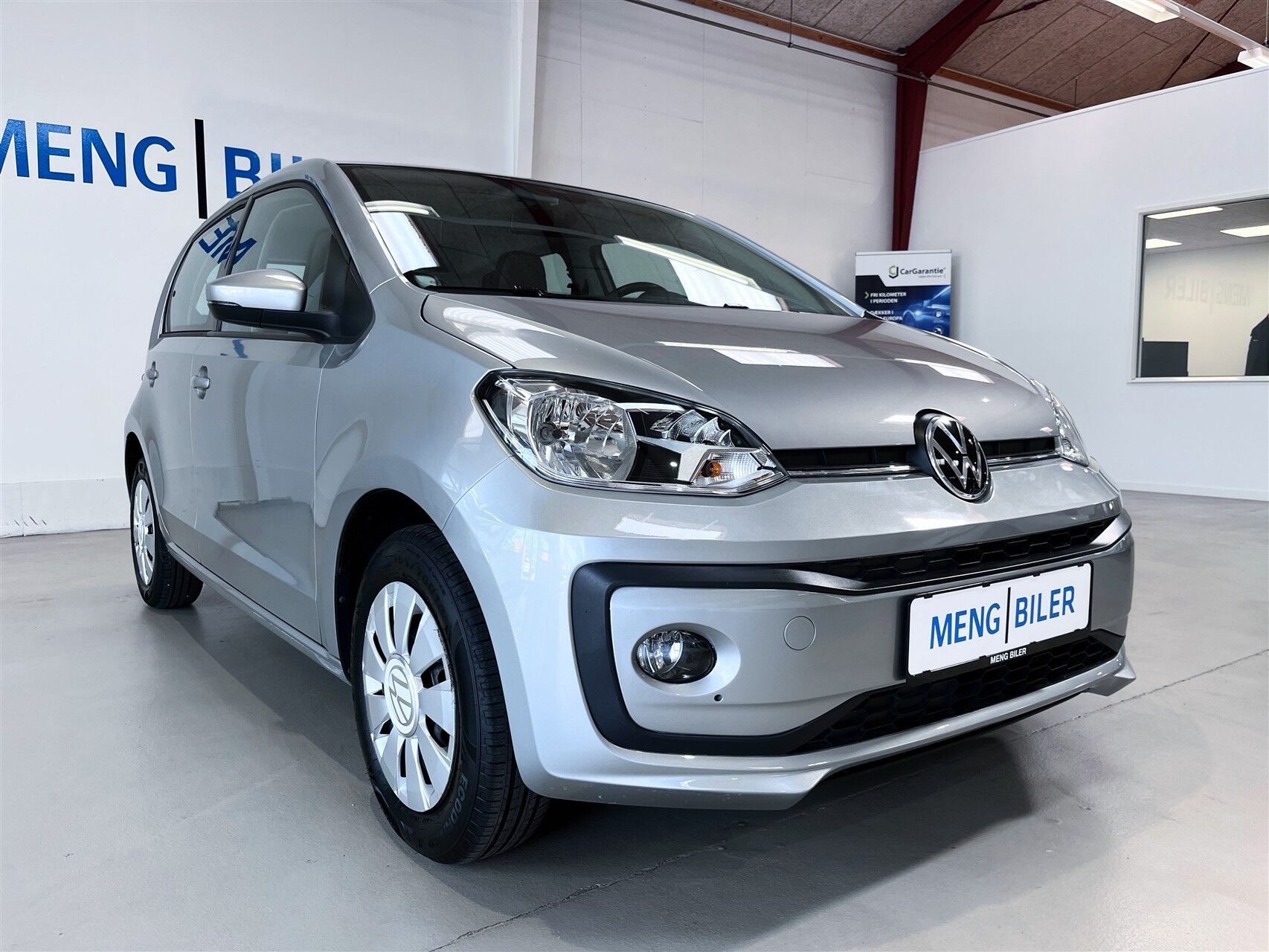 Grå VW up fra 2021