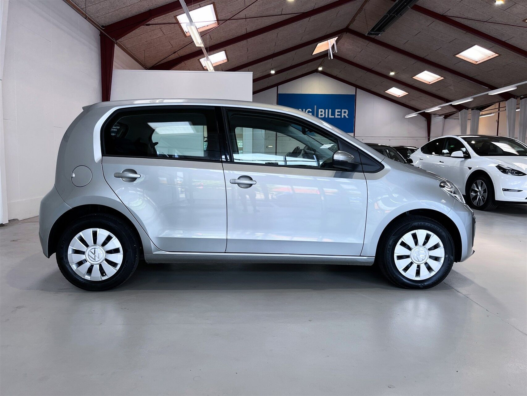 Grå VW up fra 2021