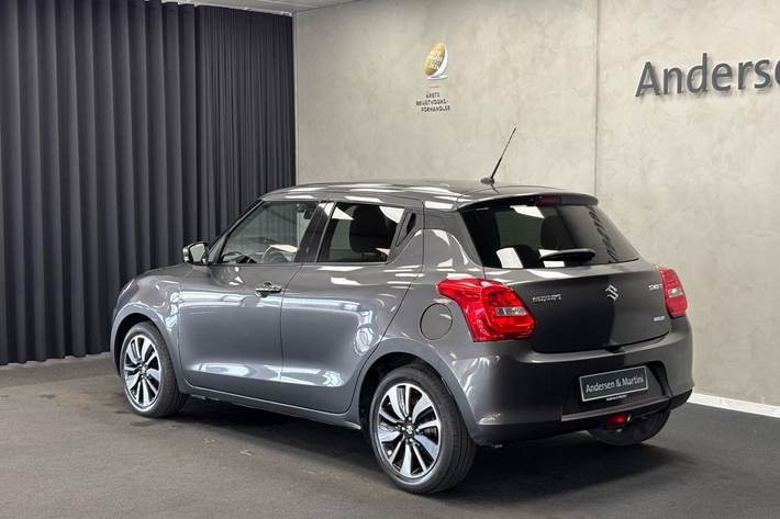 Grå Suzuki Swift fra 2019