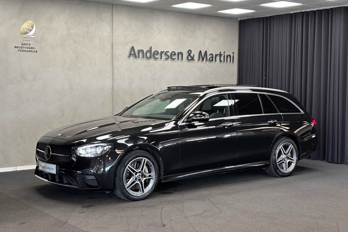 Sort Mercedes E300 de fra 2020