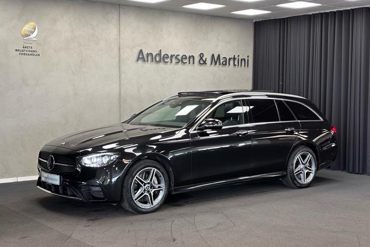 Sort Mercedes E300 de fra 2020