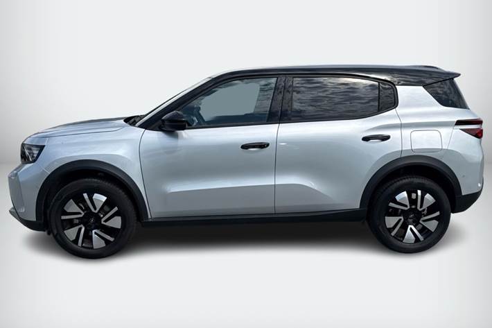 Sølv Opel Frontera fra 2025