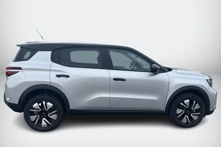 Sølv Opel Frontera fra 2025
