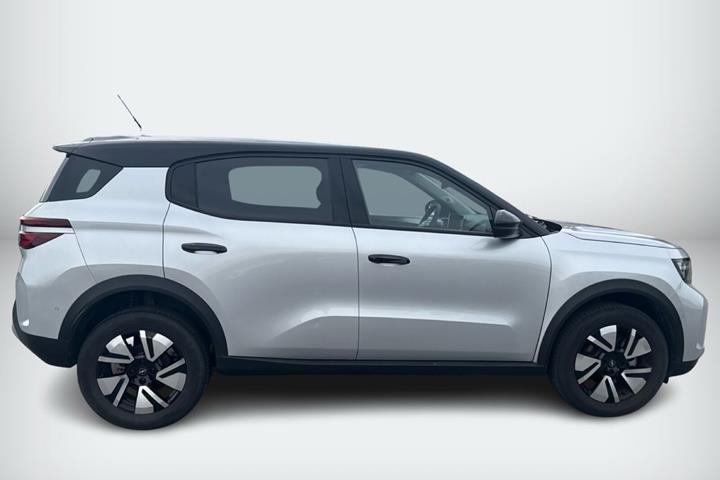 Sølv Opel Frontera fra 2025