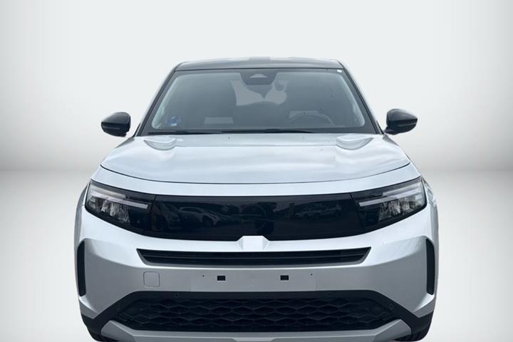 Sølv Opel Frontera fra 2025