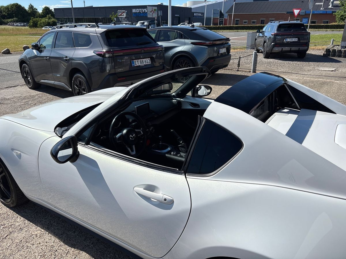 Hvid Mazda MX-5 fra 2017