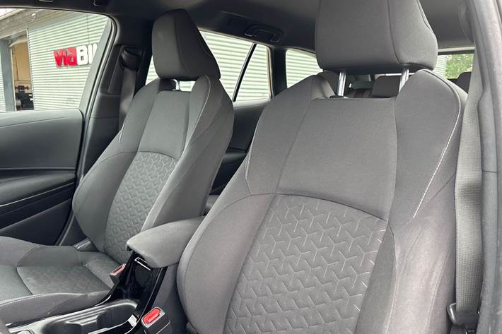 Sort Toyota Corolla fra 2020