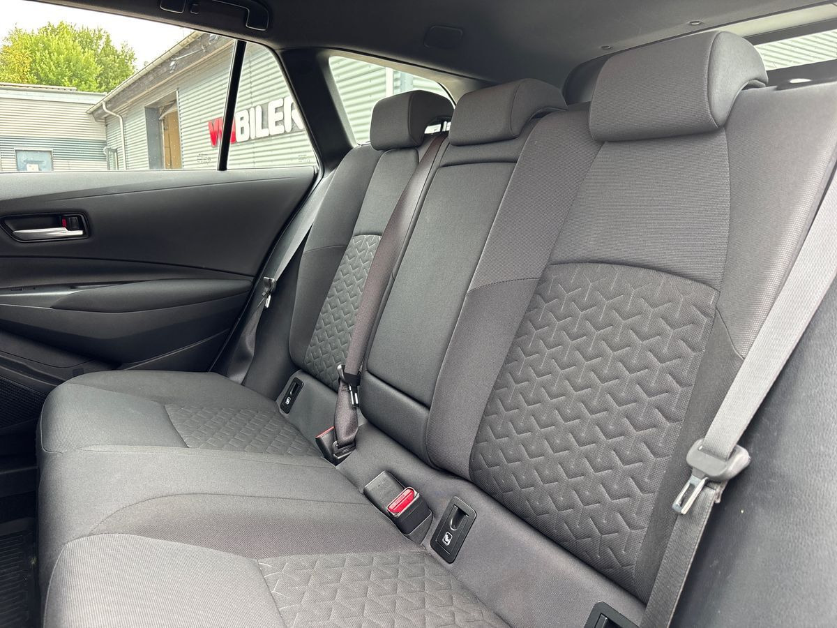 Sort Toyota Corolla fra 2020