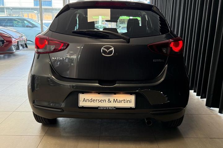 Sort Mazda 2 fra 2020