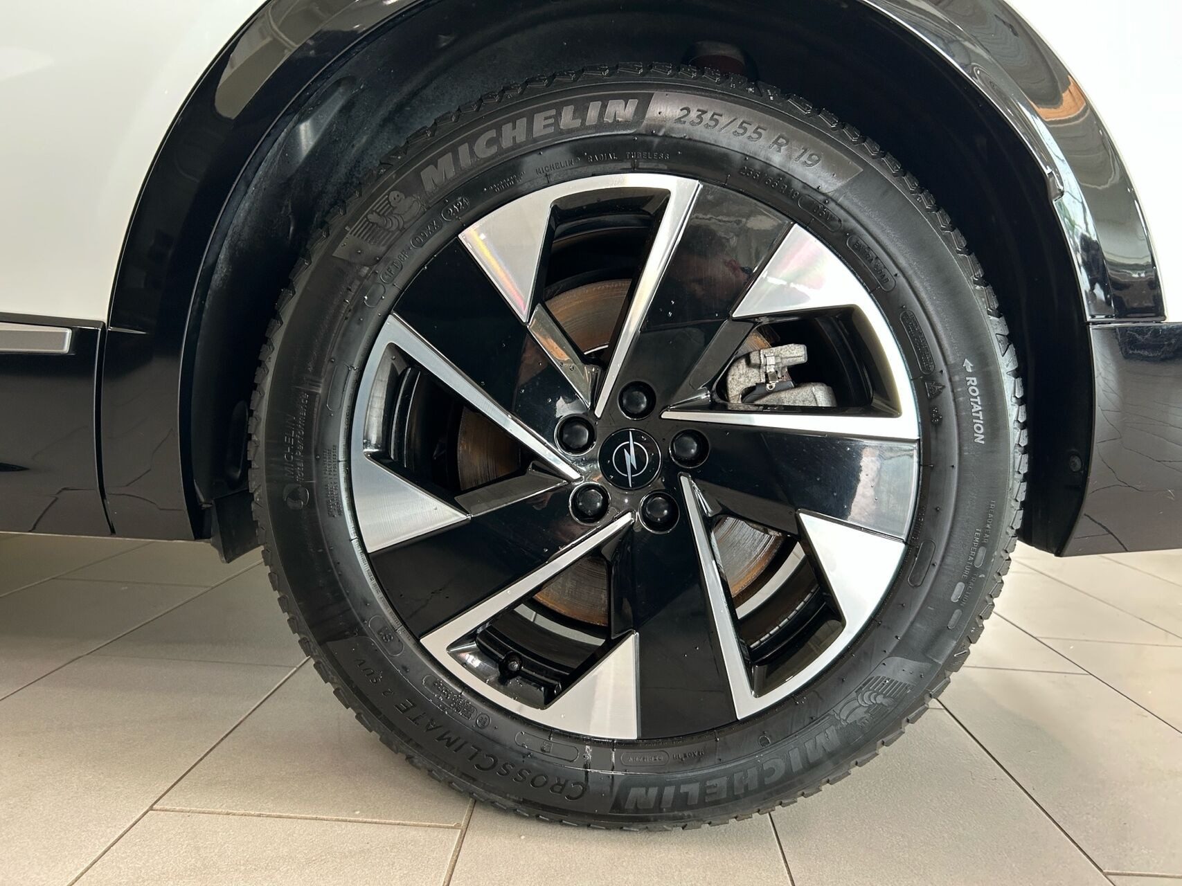 Hvid Opel Grandland fra 2025