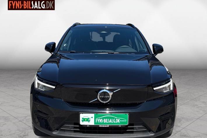 Sort Volvo XC40 fra 2023