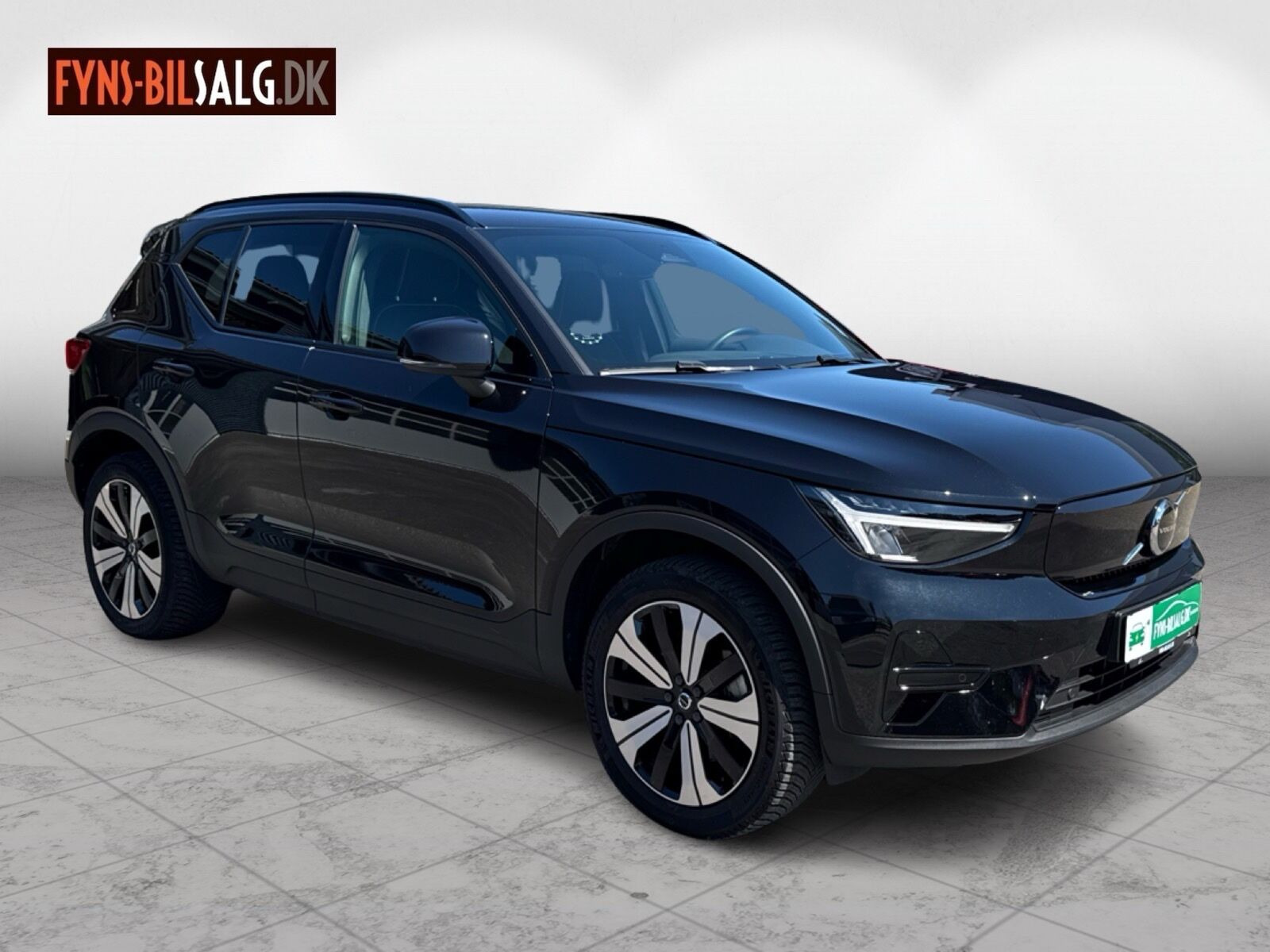 Sort Volvo XC40 fra 2023